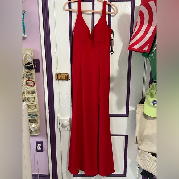 NWT XSCAPE Red Gown – Size 10 - Picture 1 of 5